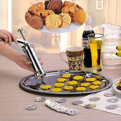 Marcato 8300 Biscuit Maker Cookie Press - 20 Cookie Disc Shapes